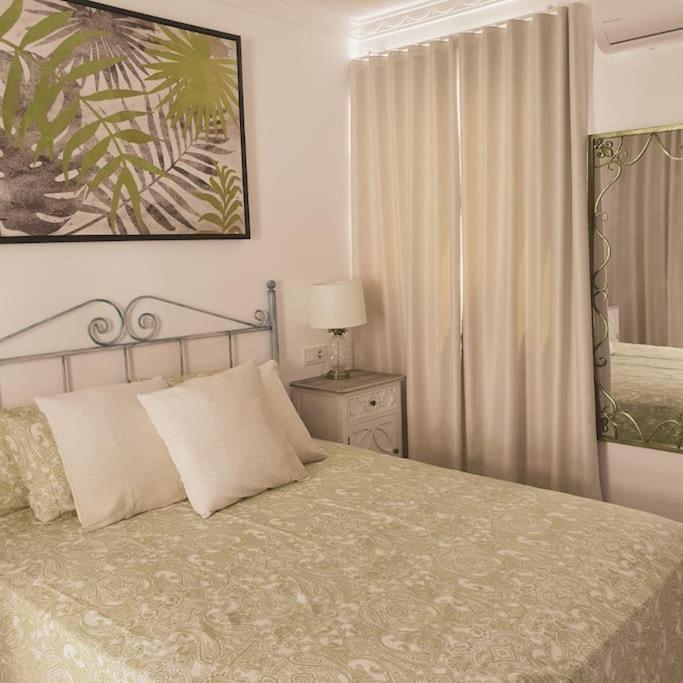 Soleada Casa En Nerja Villa Bagian luar foto